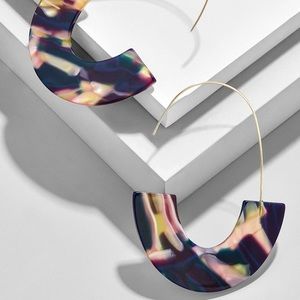 Brand new multicolor tortoiseshell gold hoop earri